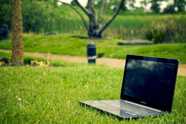 Amazon FBA vs FBM Laptop on Grass