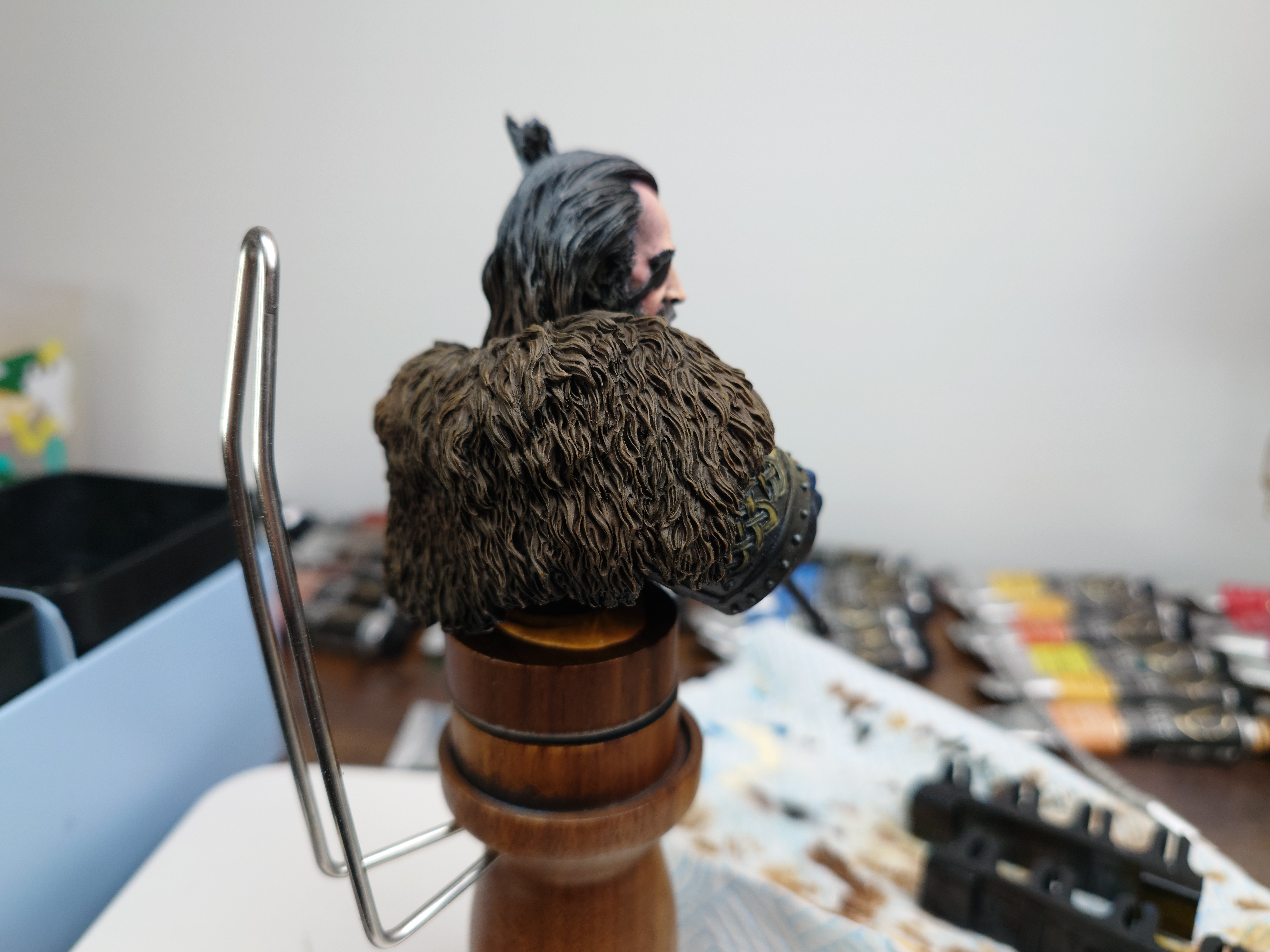 Odin Back-view Fur Complete