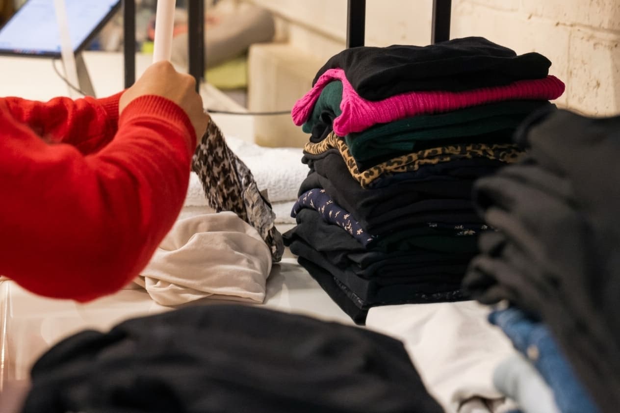 What Makes a Premium Wash-and-Fold Laundry Service Worth It?