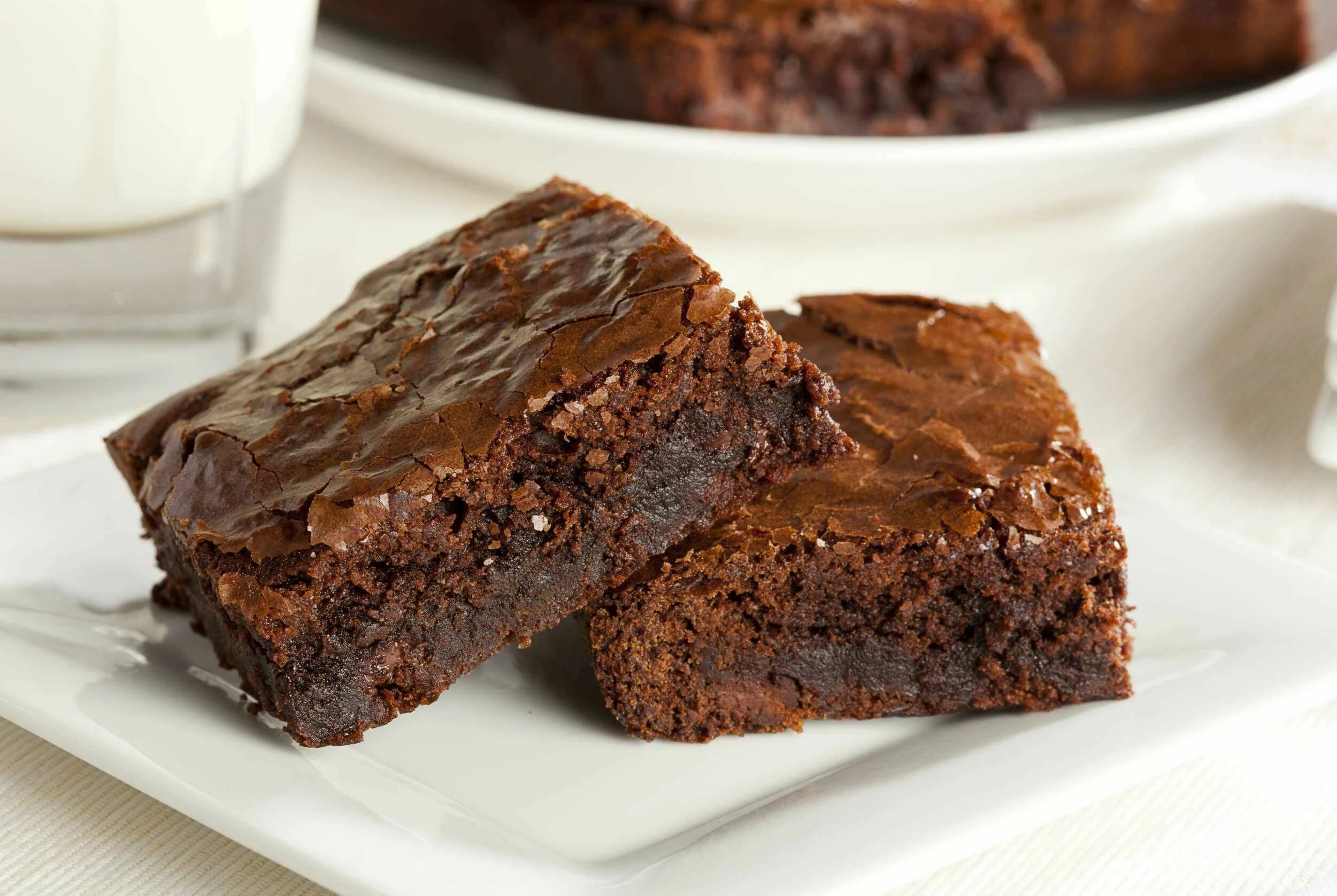 Торт брауни в домашних условиях. Брауни. Шоколадный Брауни. Брауни с темным шоколадом. Брауни (Brownie).