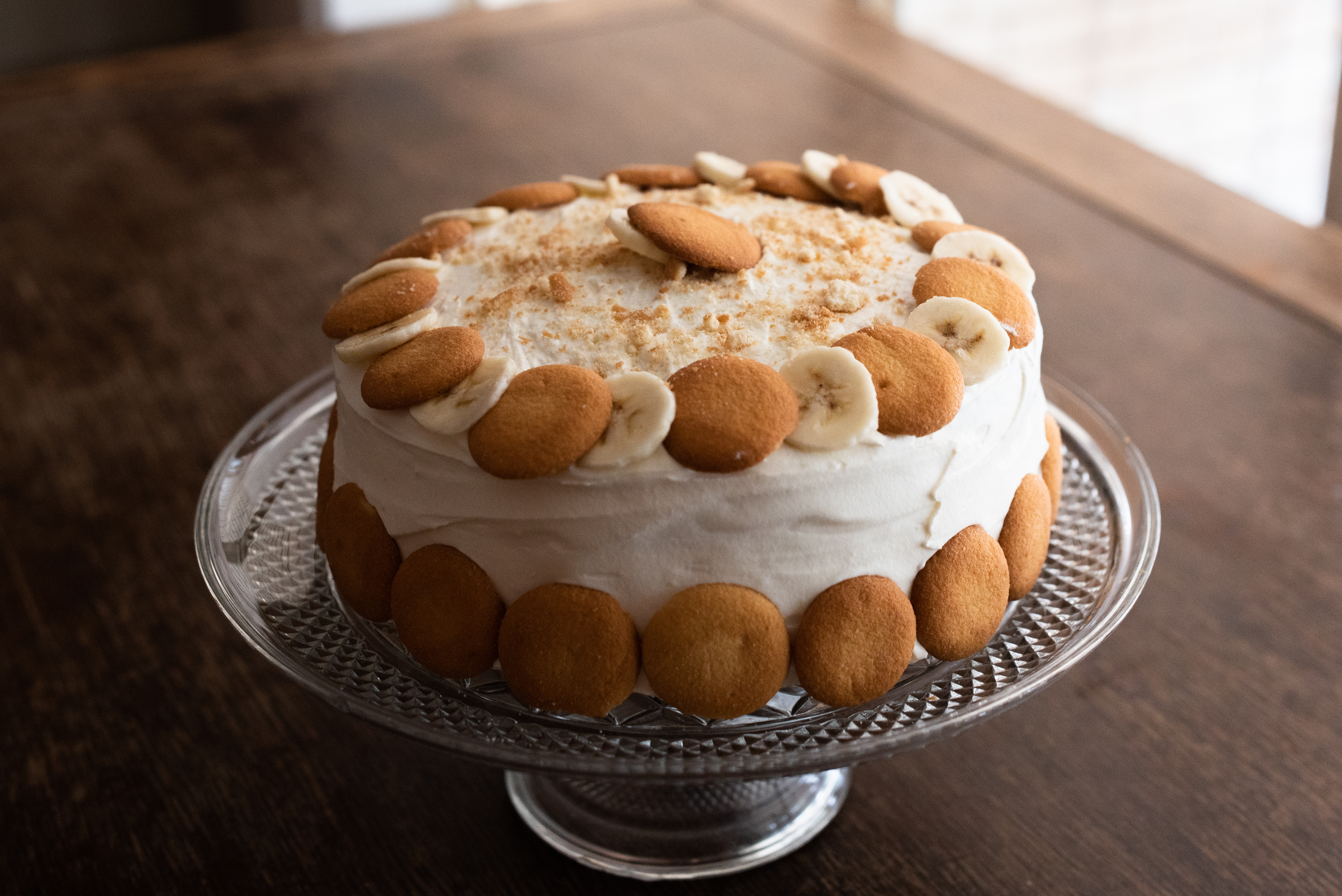Banana Pudding Poke Cake Recipe - Shugary Sweets