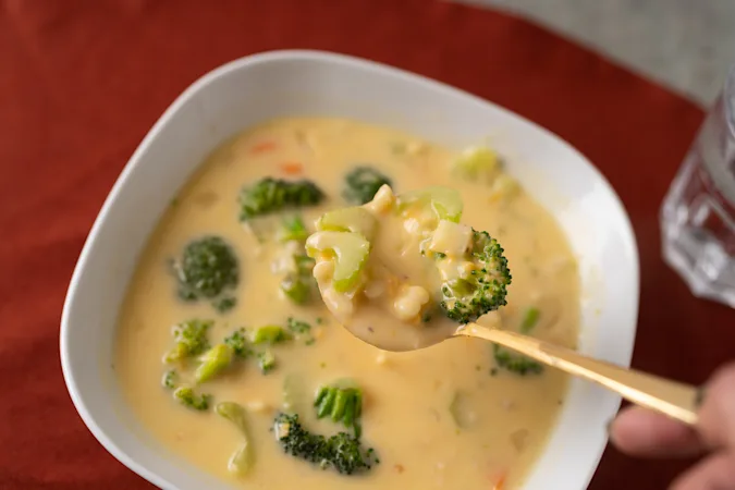 Mac and Cheesy Soup