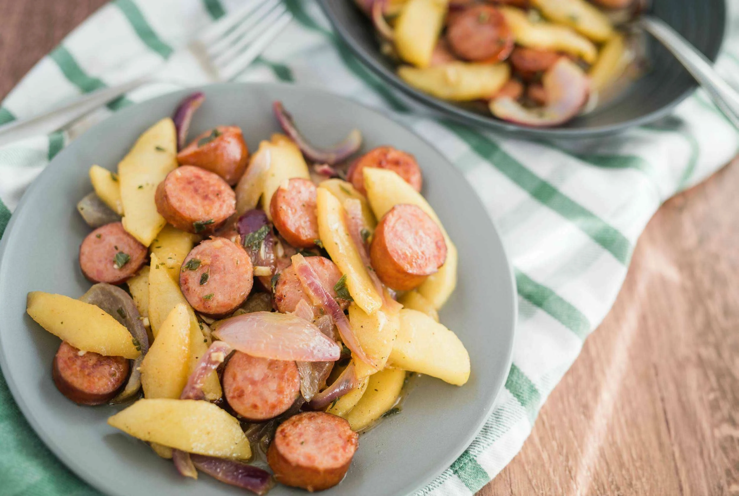 Kielbasa & Apples