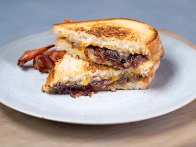 Drunken Onion Grilled Cheese-image