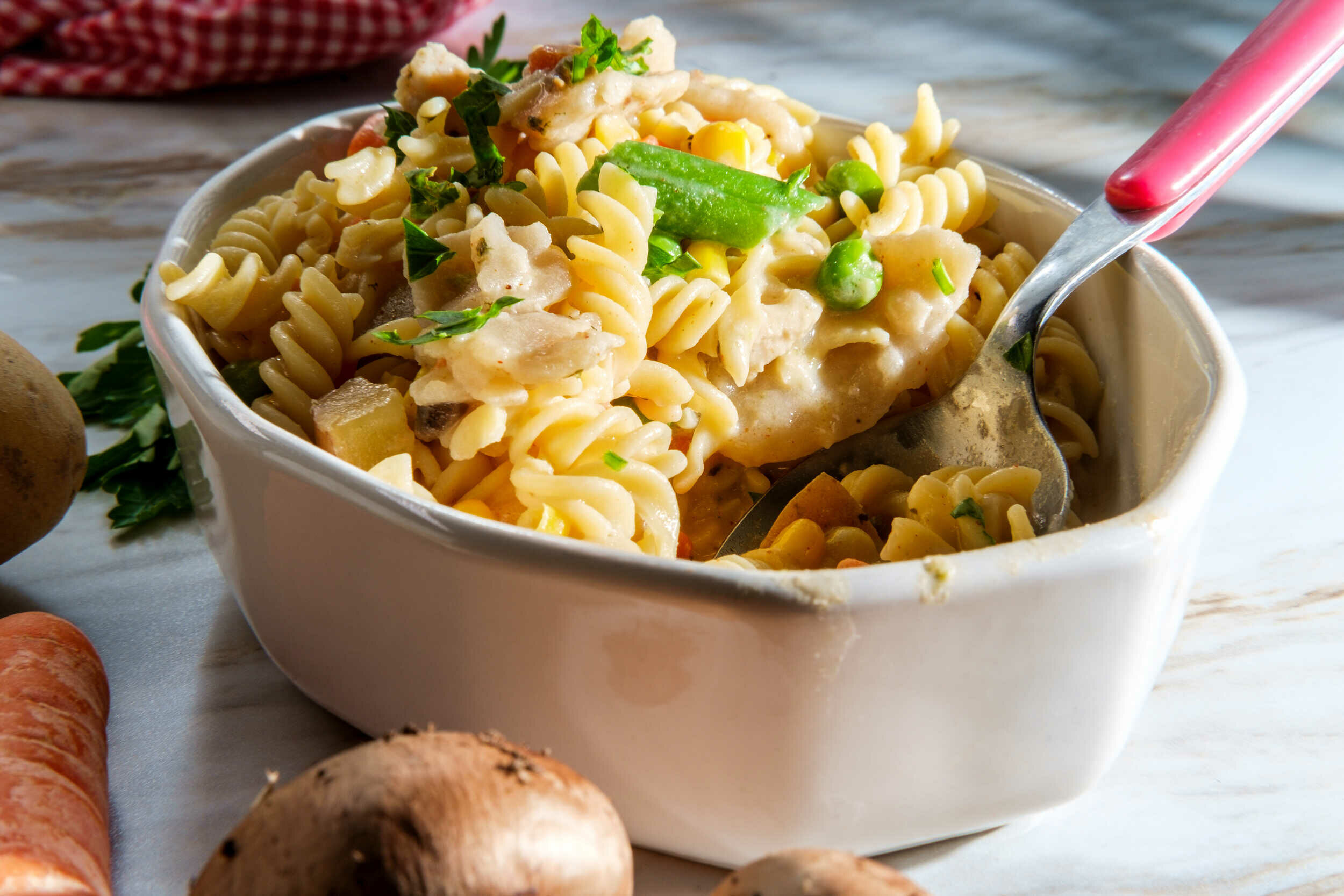 OnePot Creamy Chicken Pot Pie Pasta