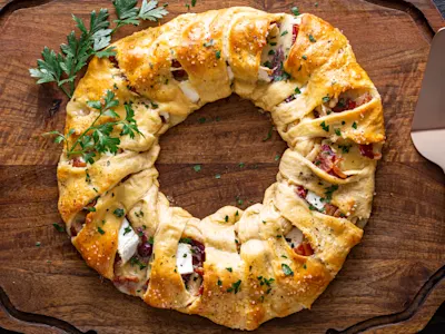 Crescent Wreath-image