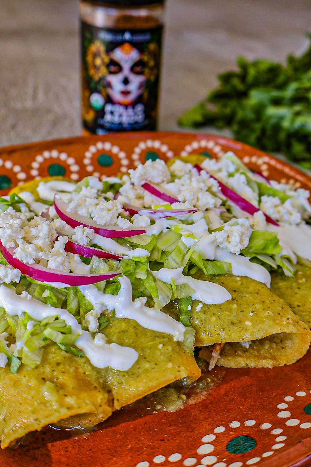 Enchiladas verdes de pollo (green chicken enchiladas)