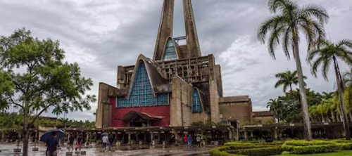 Visitar la Basílica de Nuestra Señora de La Altagracia en Higüey
