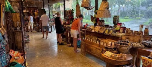 Aprovechar para conocer productos locales, artesanía y tiendas