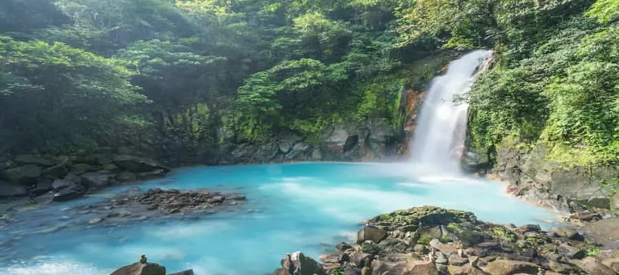 LES CASCADES BLUE FALLS