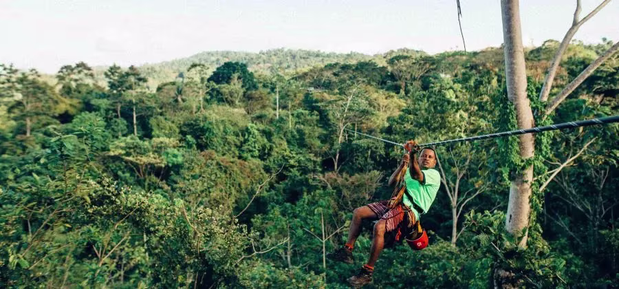 SELVA EN TIROLINA