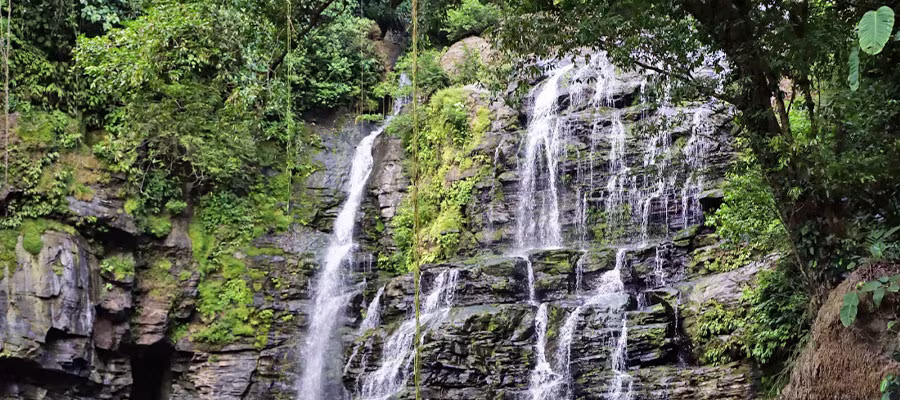 double-waterfall-nauyaca