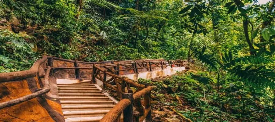 LA FORTUNA WATERFALL 
