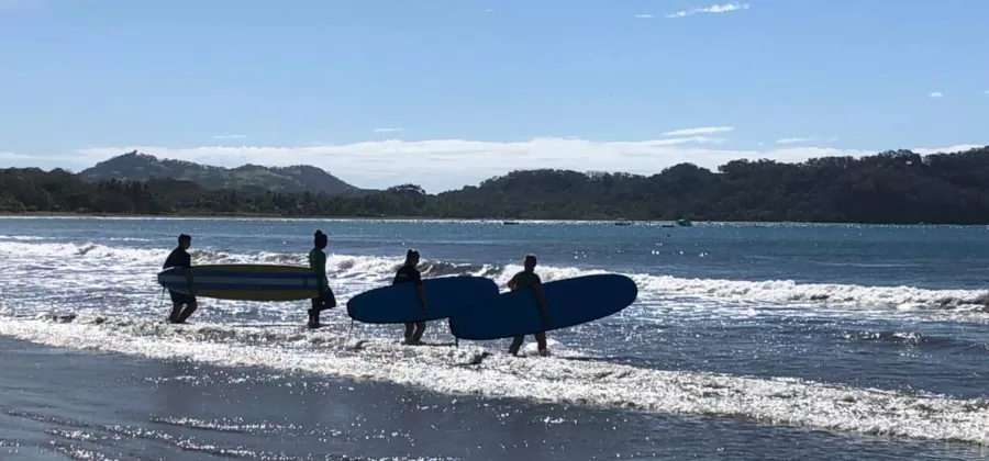 PRENDRE UN COURS DE SURF