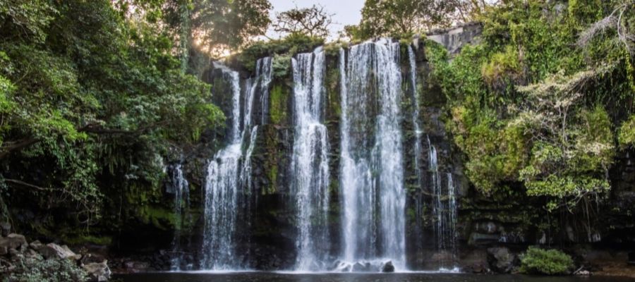 CASCADAS DE LLANOS DEL CORTÉS