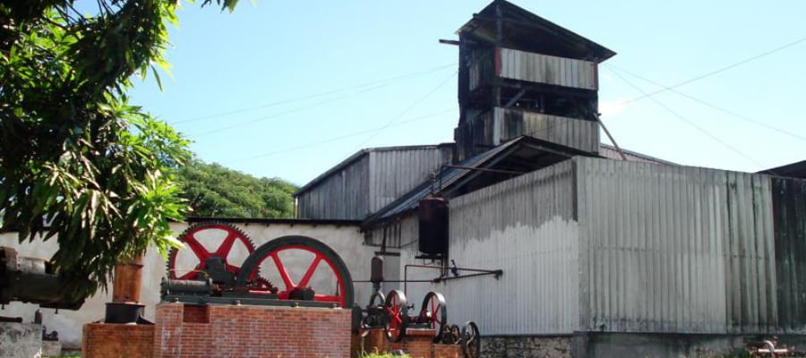 une distillerie à Marie Galante