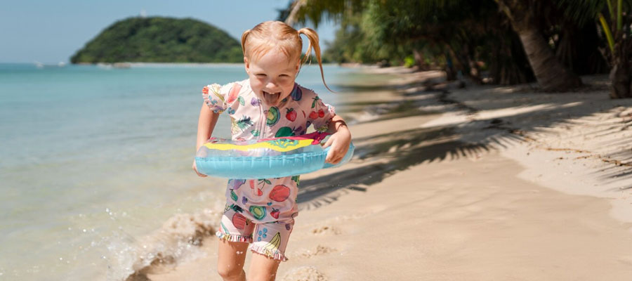 guadeloupe-enfants-plages