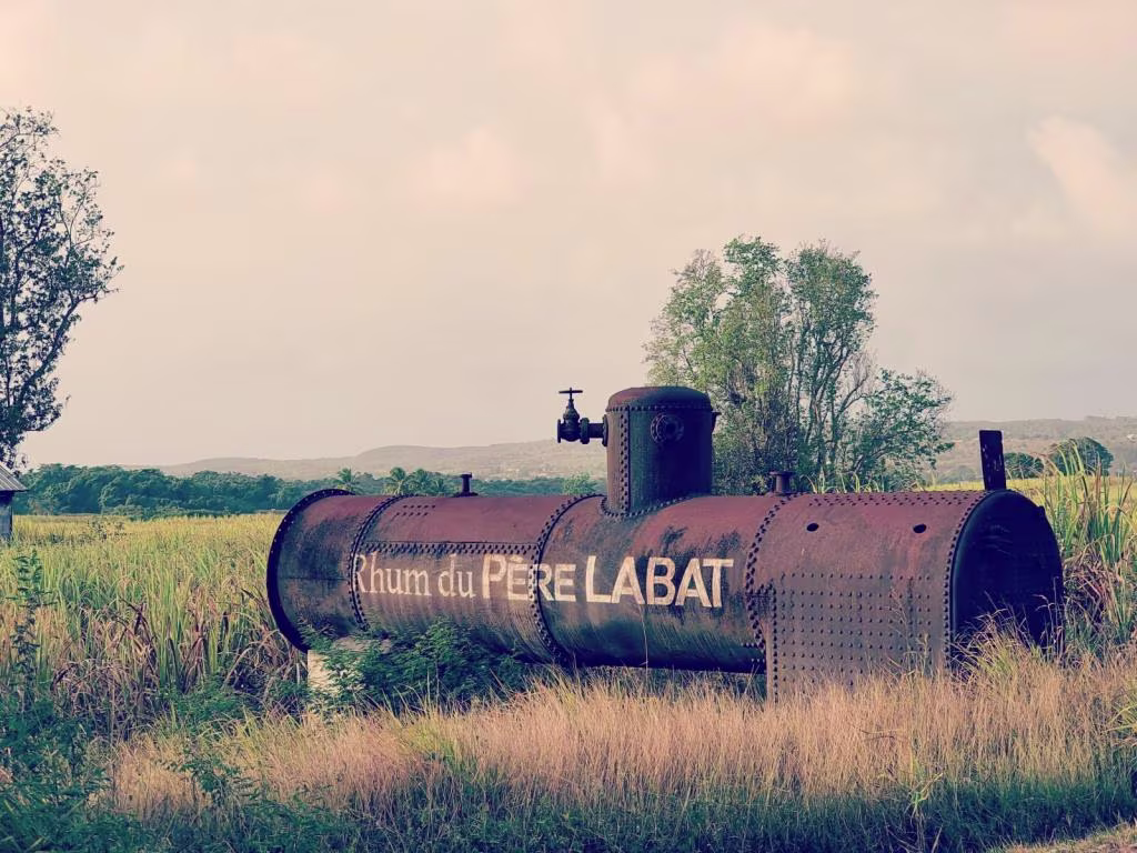 Distillerie Poisson, Rhum Père Labat, Marie-galante - Rhumeries Guadeloupe