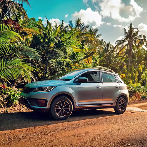 500x500-cross-over-location-compacte-guadeloupe