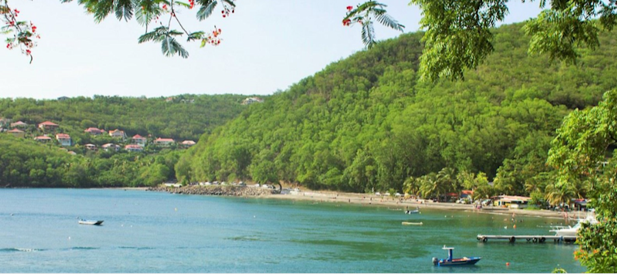 plage de malendure bouillante basse terre guadeloupe