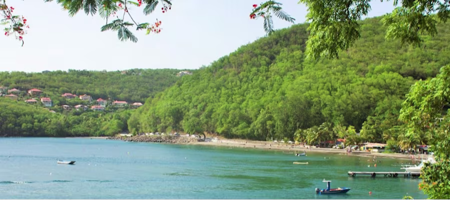 plage de malendure bouillante basse terre guadeloupe