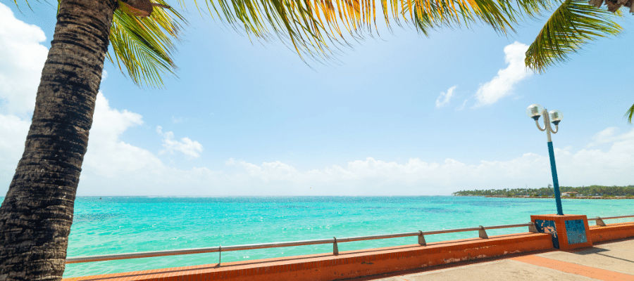 La ville de Sainte-Anne en Guadeloupe 