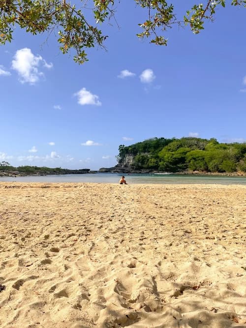 Crique entre Anse-Bertrand et Port-Louis