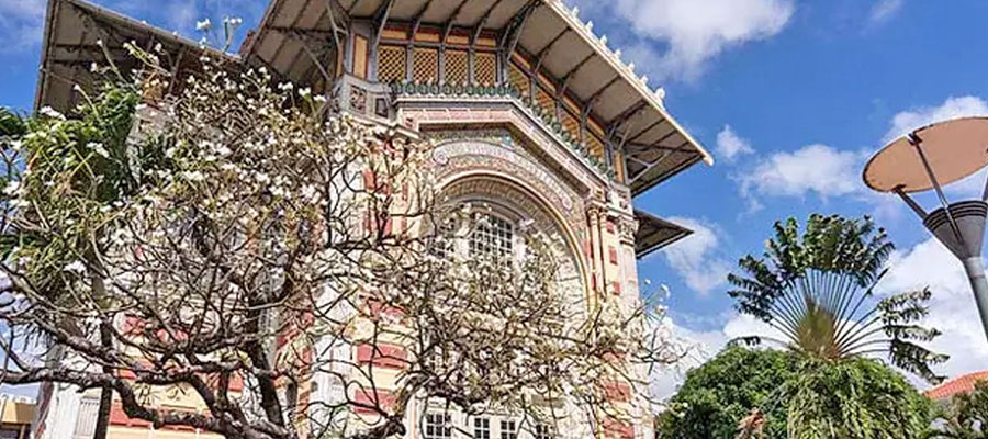 Bibliothèque Schœlcher Martinique Fort de France