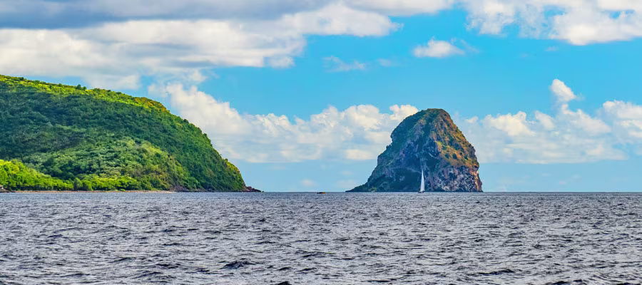 bateau-rocher-du-diamant