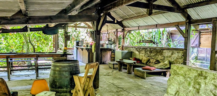 bar-habitation-ceron