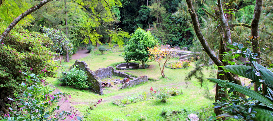 anciens-thermes-hell-bourg