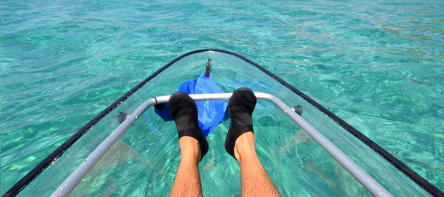 kayak-transparent
