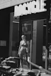 j3