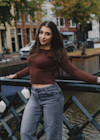 y4
