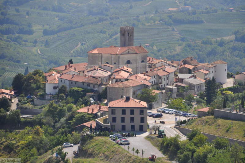 The village of Šmartno