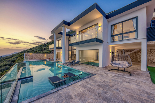 How to Shoot Real Estate Interiors in Low Light Without Flash (And Still Get Sharp, Bright Photos)