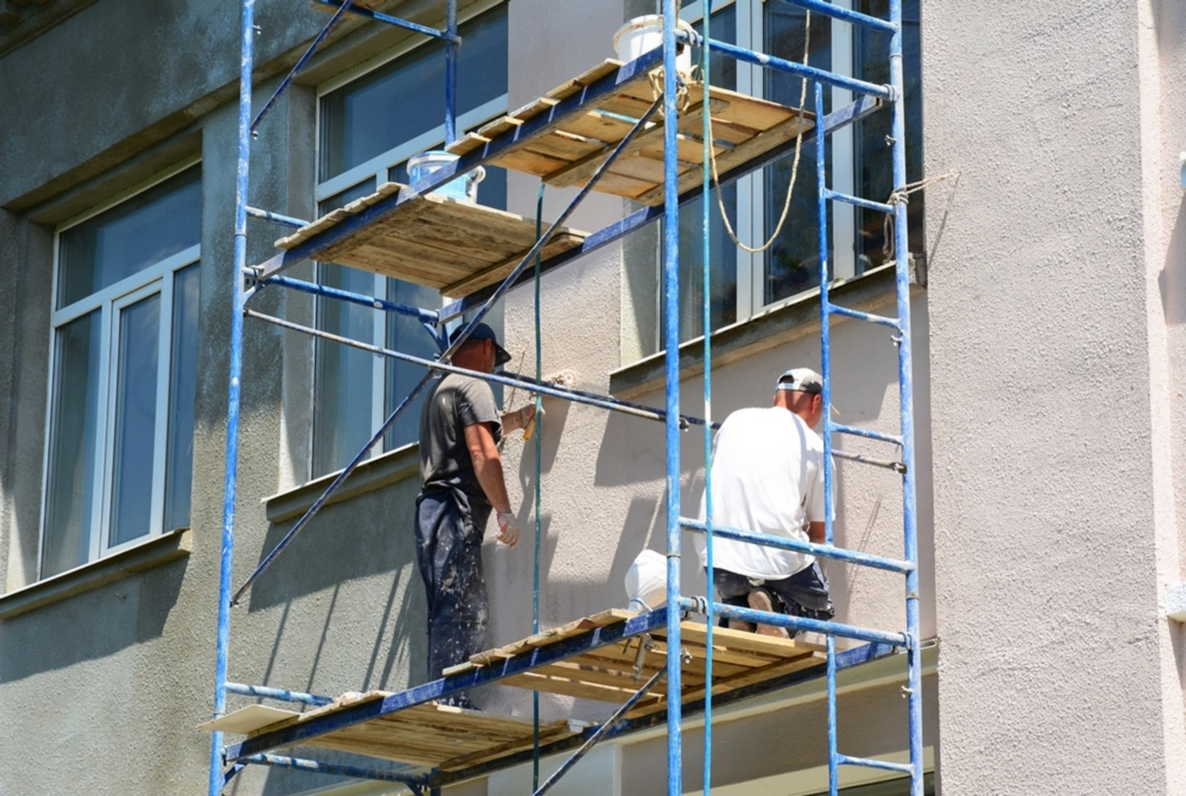 Choosing the Right Stucco Repair Contractor in Sacramento