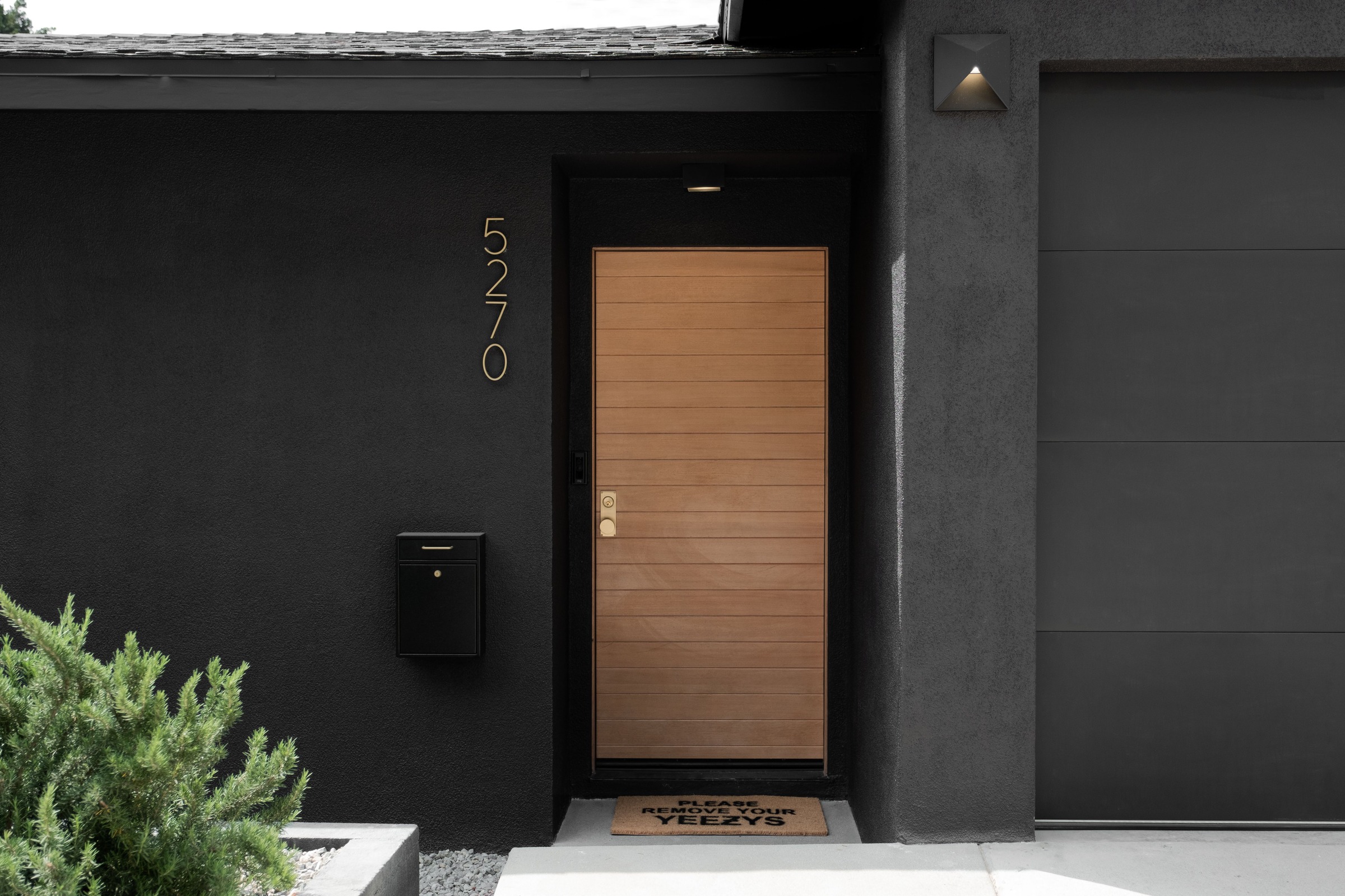 Discover the Elegance of Black Stucco