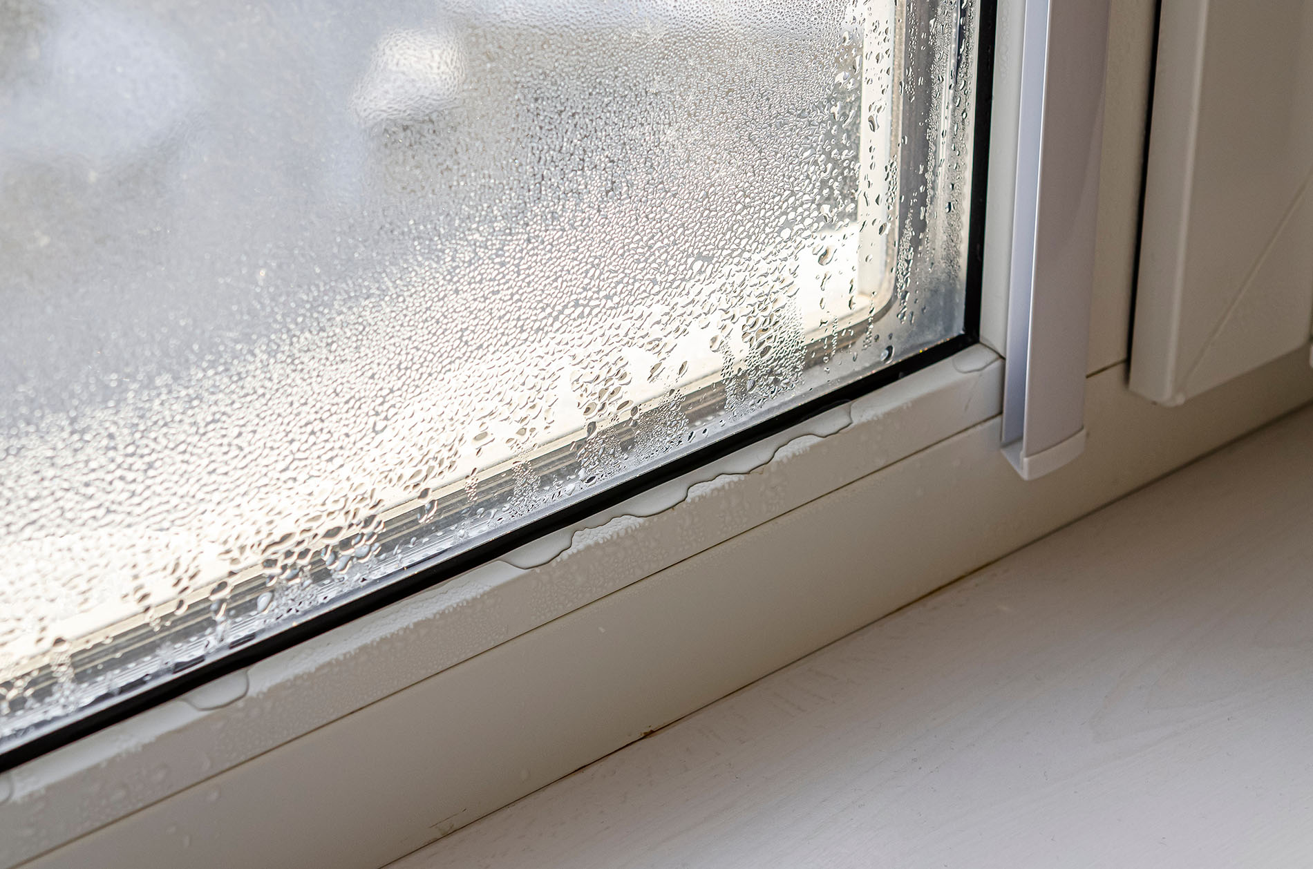 How to Fix a Leaking Window: Easy Step-by-Step Guide