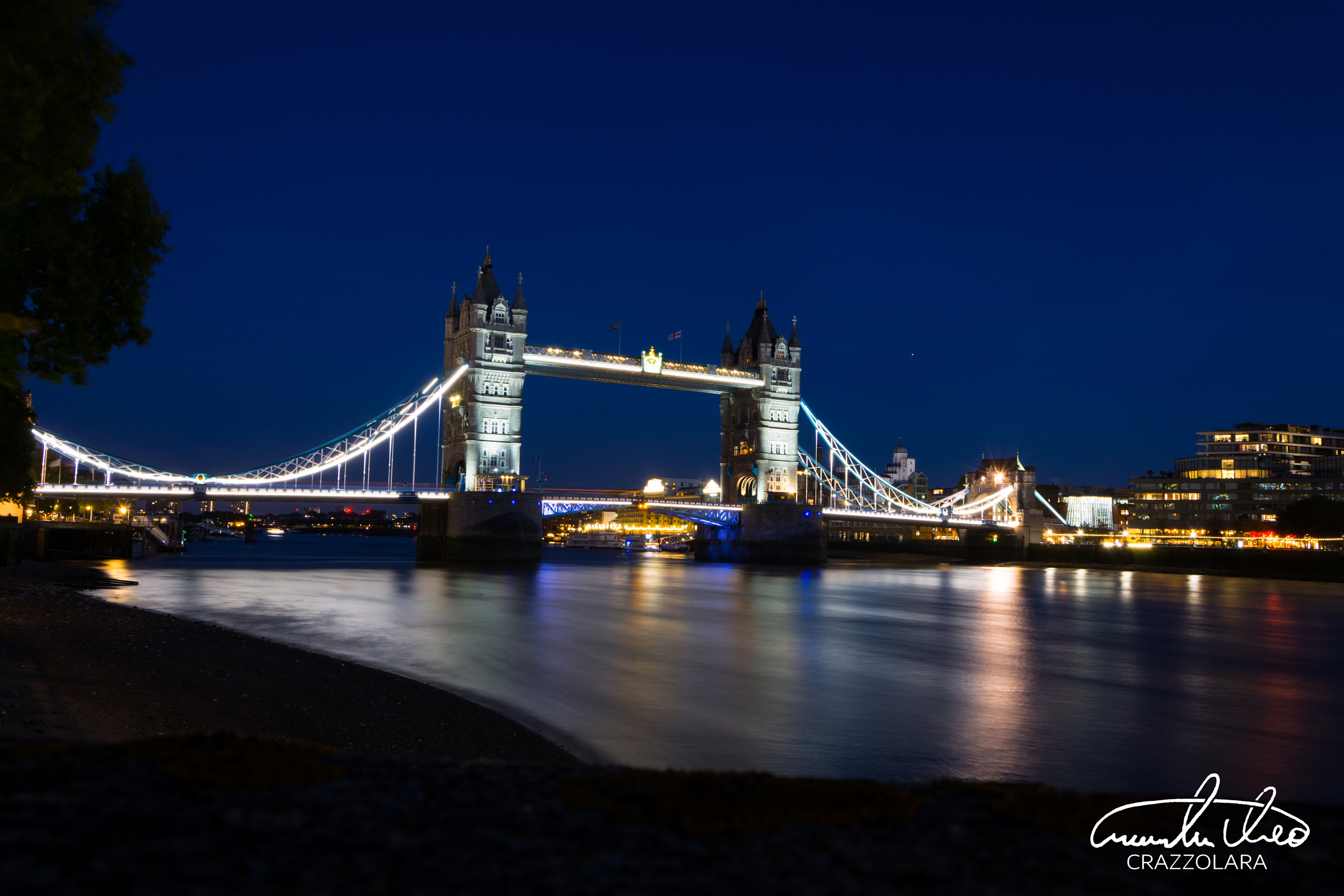 flickr@Theo Crazzolara - Tower Bridge London