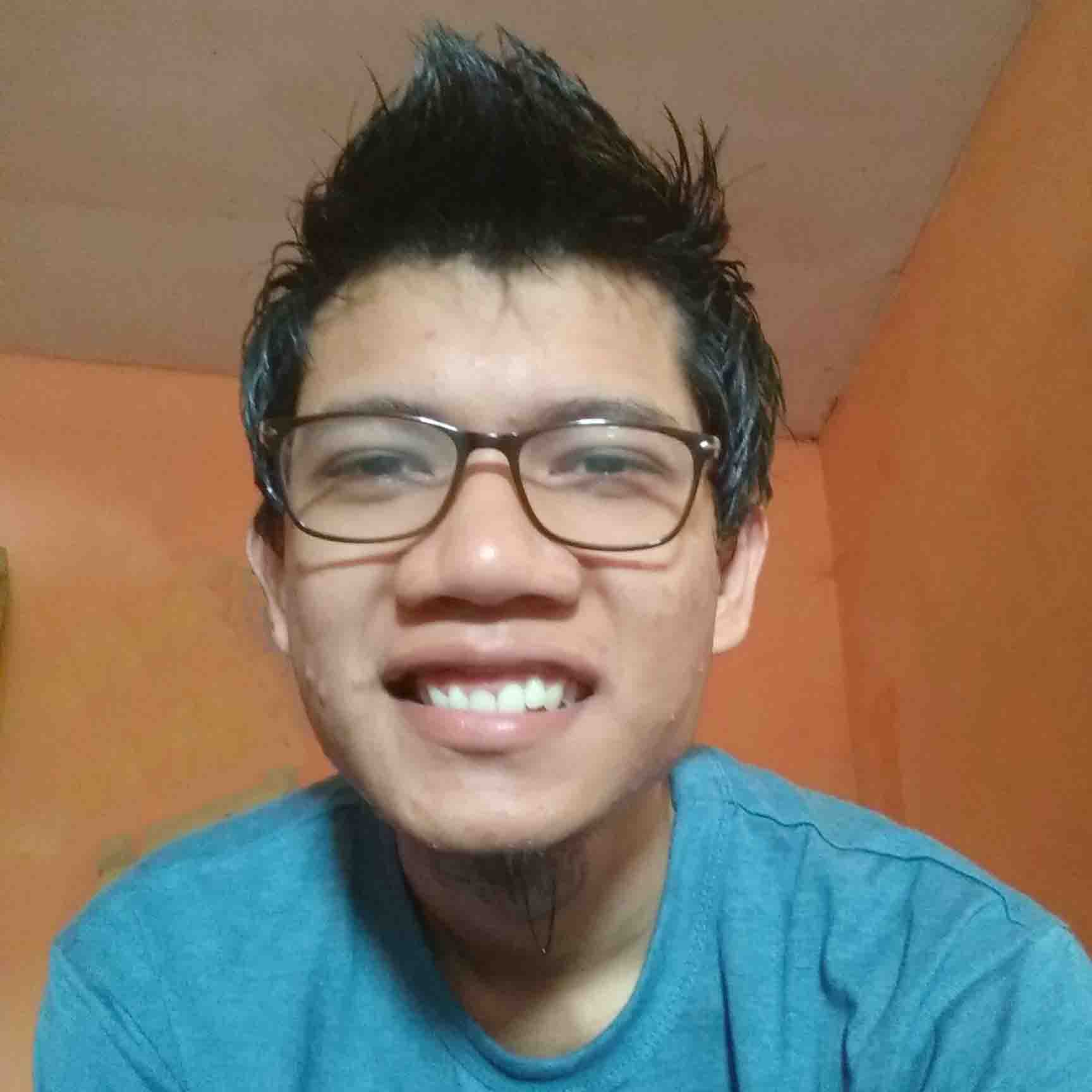 Berkenalan Dengan Ferry Suhandri