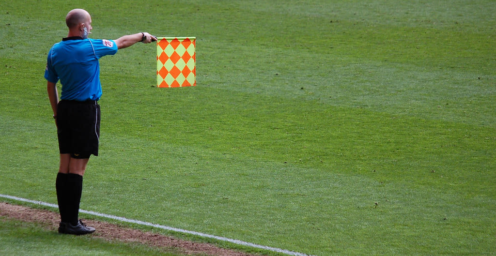 Perluas Pengetahuanmu tentang Offside dalam Sepak Bola!