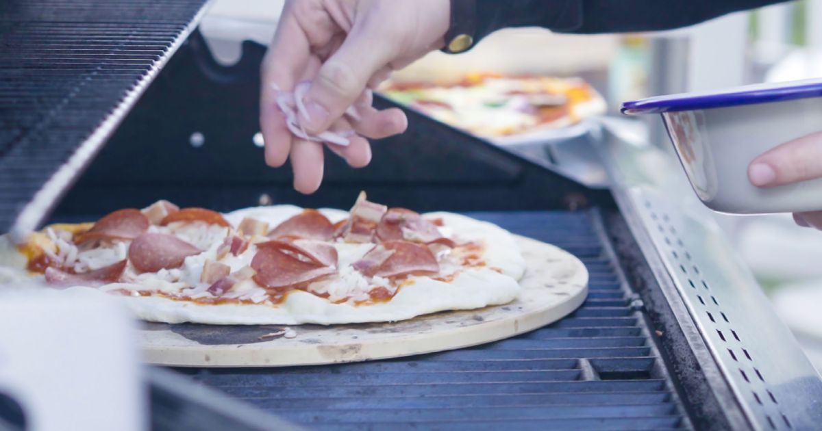 Pizzasten » Lav sprød og pizza på grillen | XL-BYG