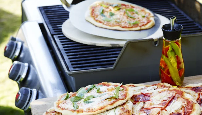 Sæt ud De er uddøde Pizzasten » Lav sprød og lækker pizza på grillen | XL-BYG