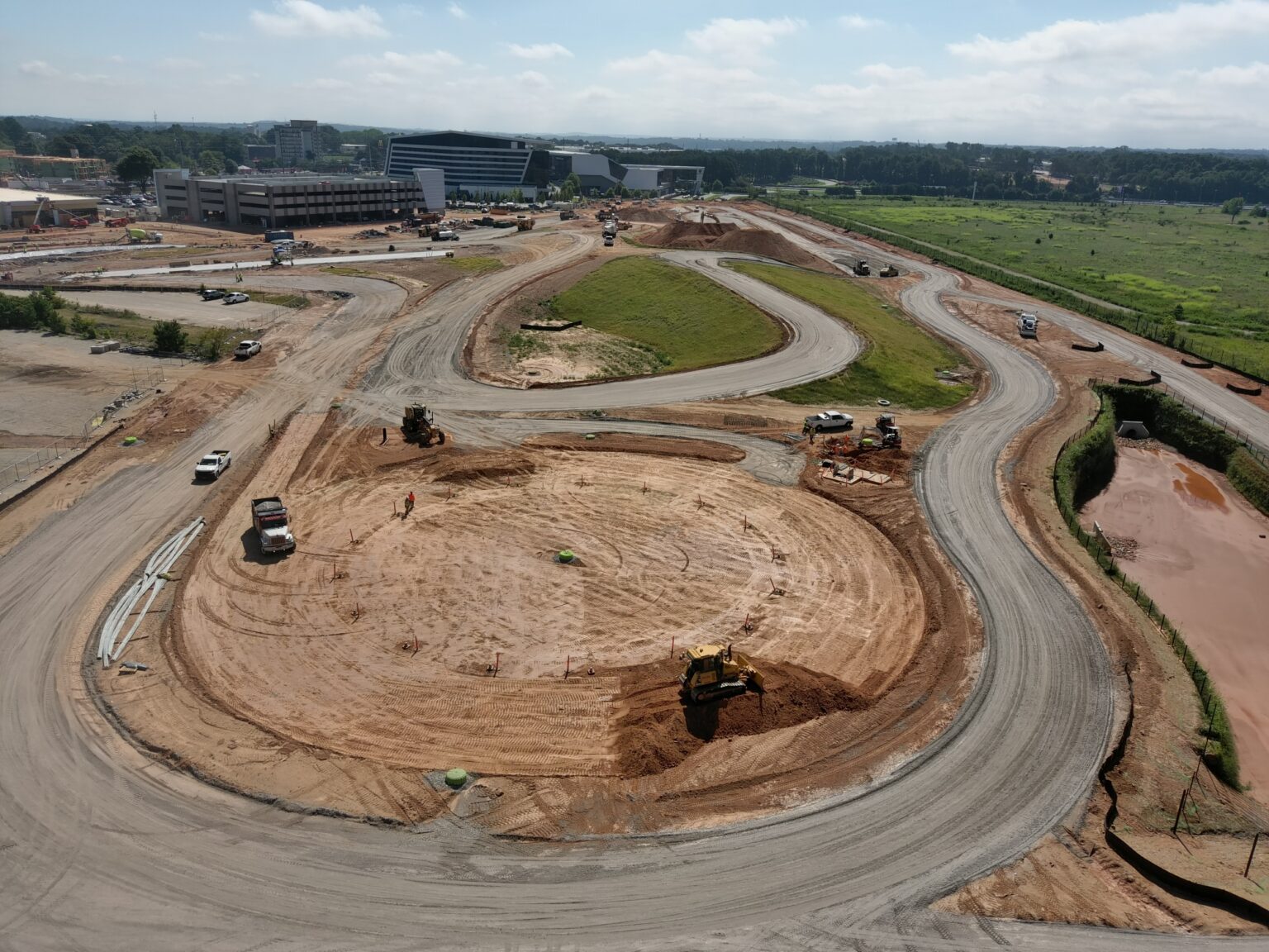solar-array-fuels-growing-porsche-us-headquarters-and-experi-1536x1152