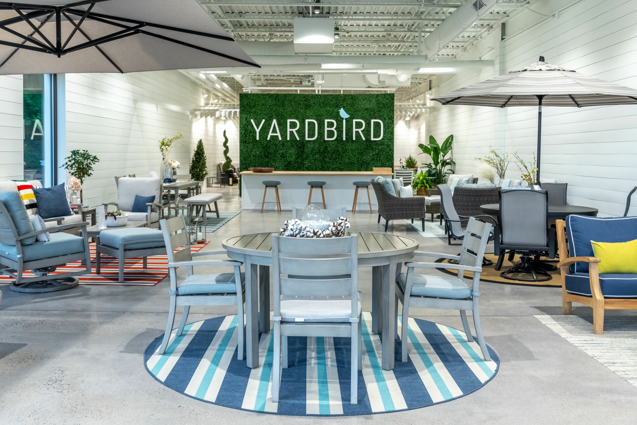 Yardbird Opens Green Outdoor Furniture Showrooms