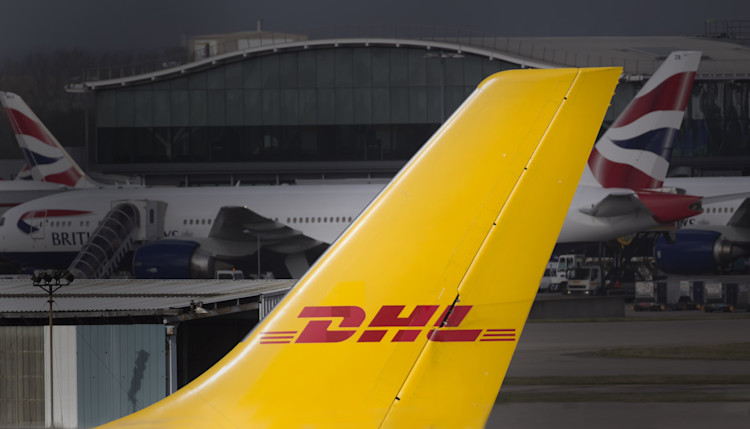 dhl-2882823