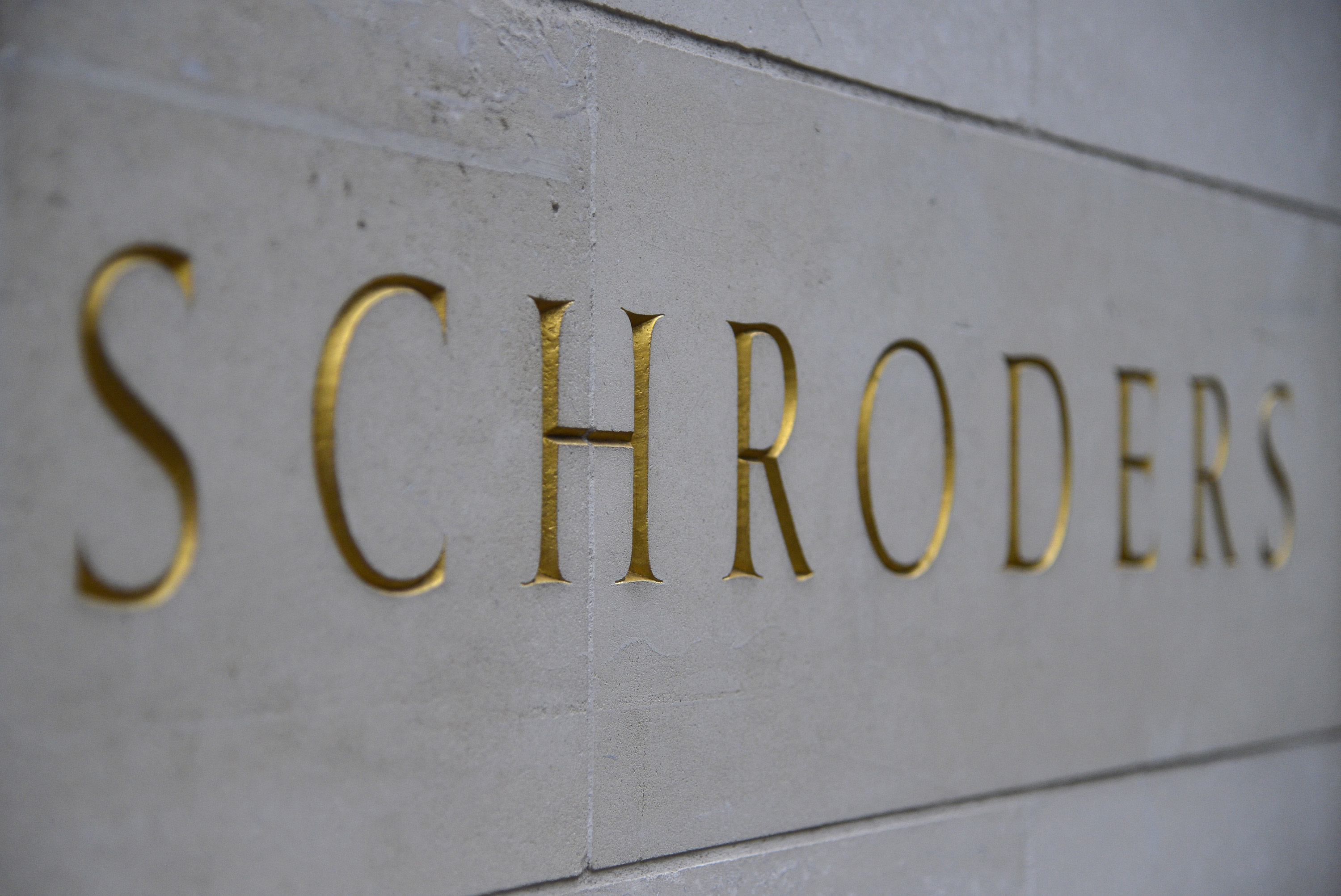 Schroders Pushes Oil & Gas Giants ExxonMobil, Chevron, and Shell to Remain Consistent with Paris Agreement