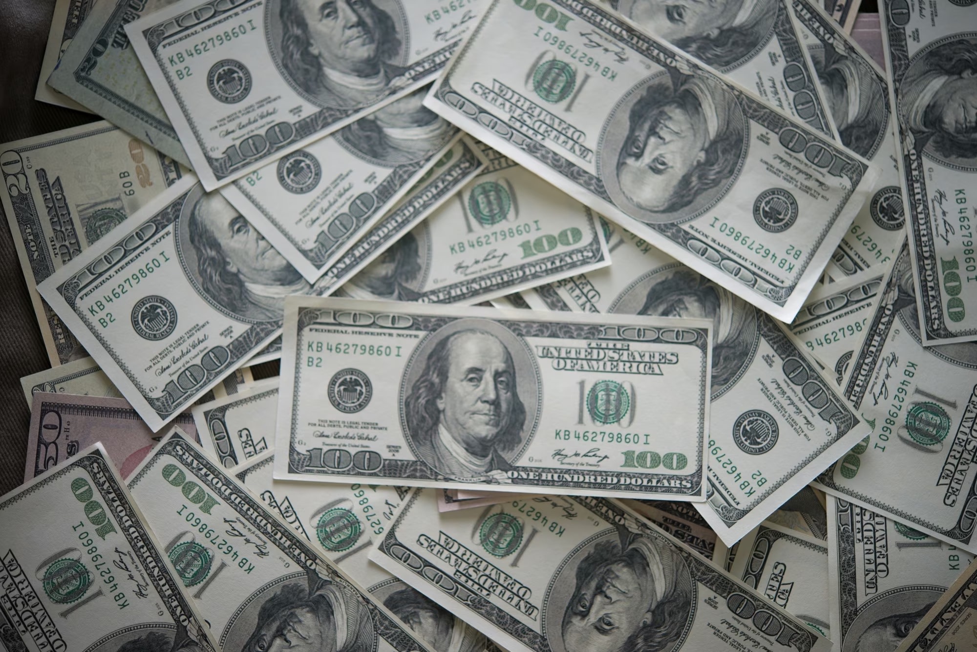 Image of US 100 dollar bills