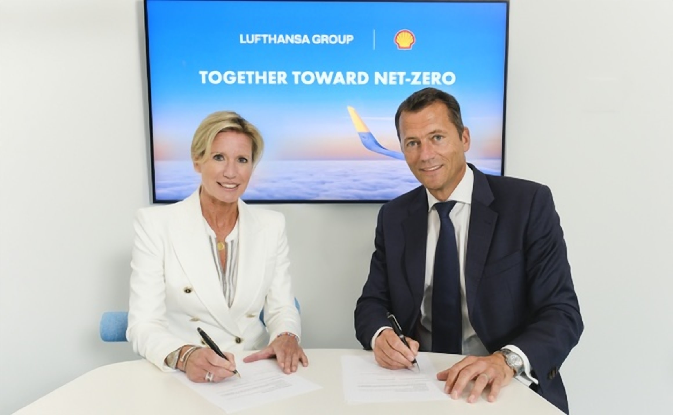 Shell and Lufthansa Group Ink an Agreement for a Seven-Year SAF Supply Deal